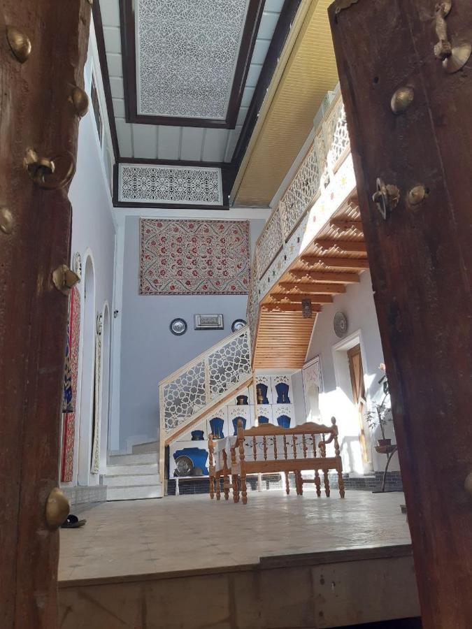Hotel Rizqiro'Z Boutique Бухара Экстерьер фото