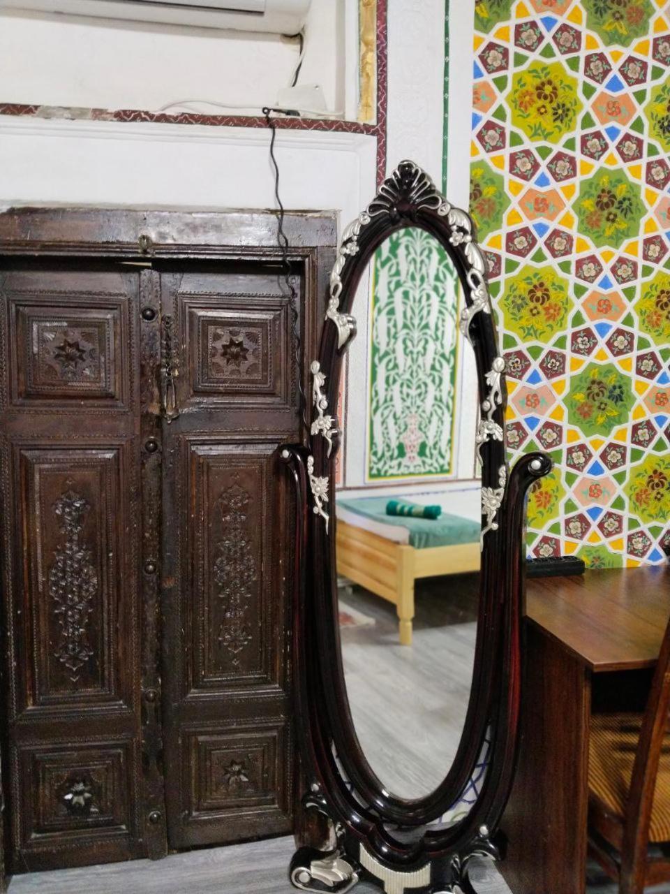 Hotel Rizqiro'Z Boutique Бухара Экстерьер фото