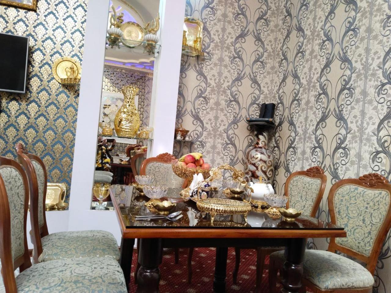 Hotel Rizqiro'Z Boutique Бухара Экстерьер фото