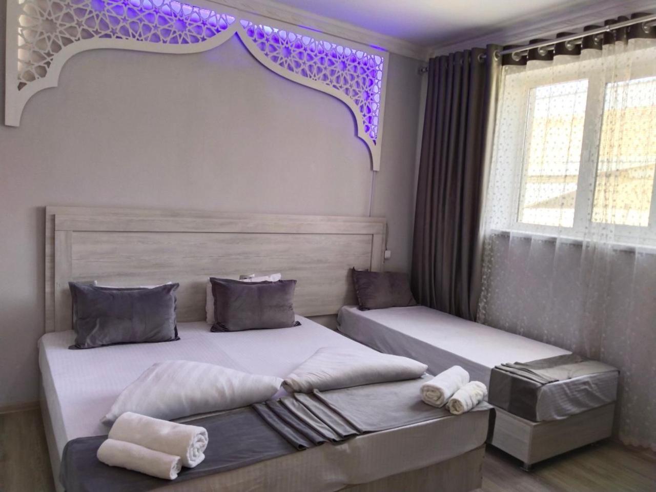 Hotel Rizqiro'Z Boutique Бухара Экстерьер фото