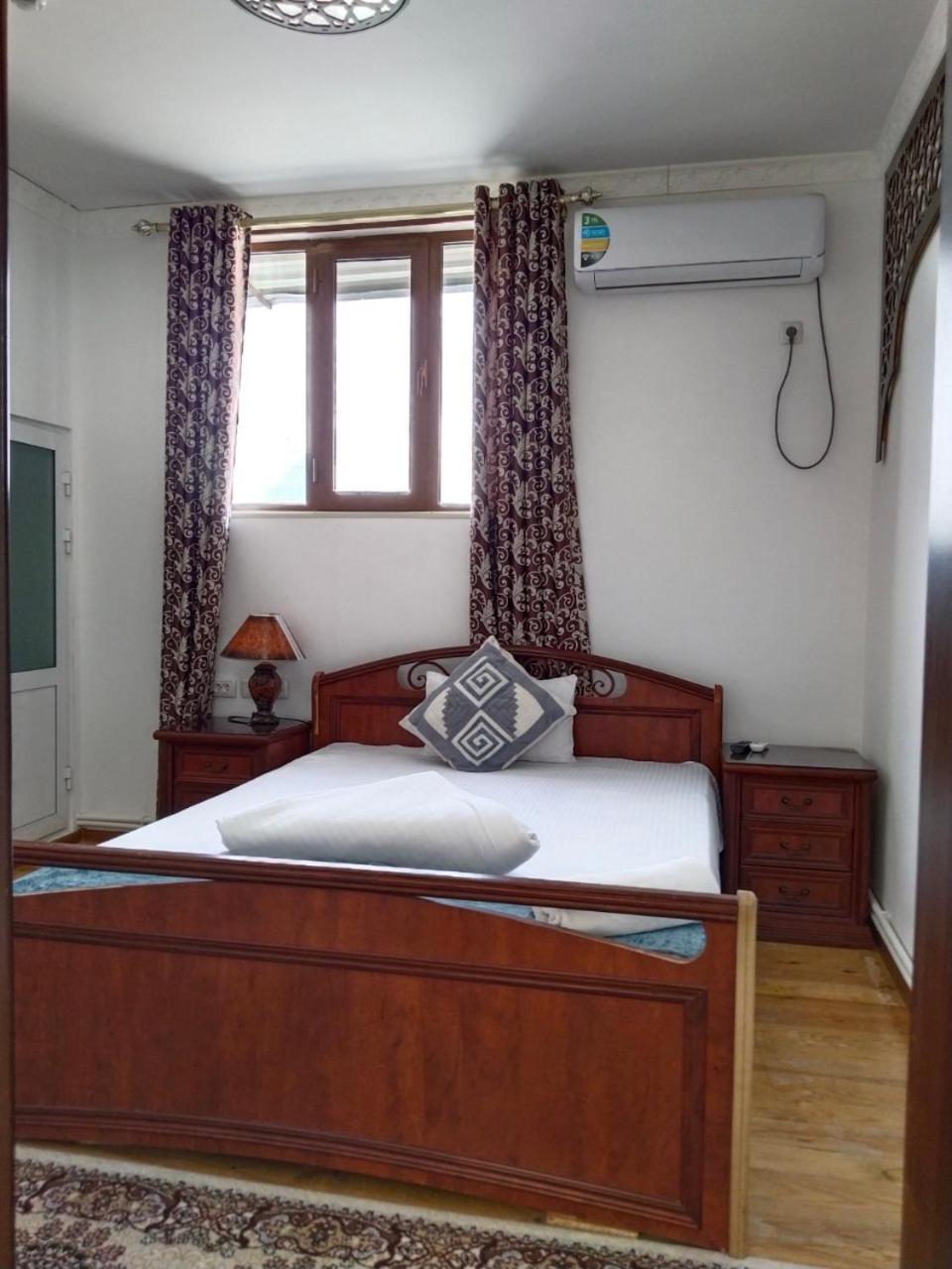 Hotel Rizqiro'Z Boutique Бухара Экстерьер фото